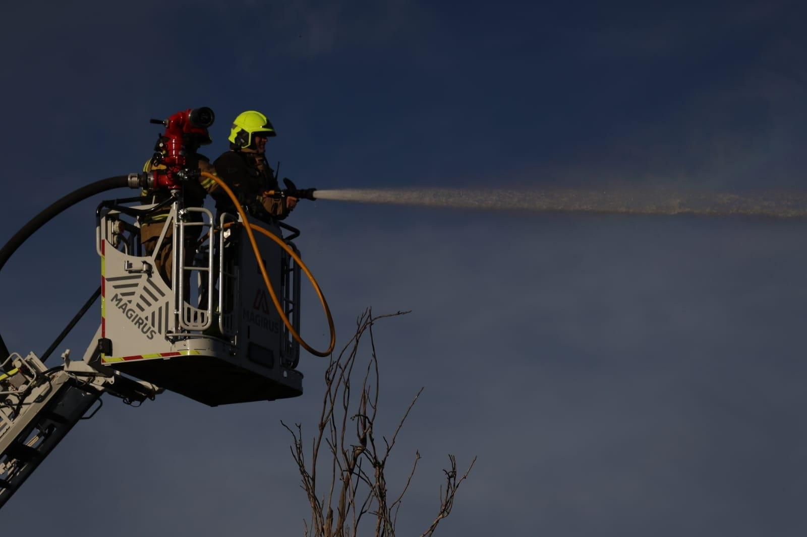 El incendio del parque acuático de Torremolinos, en imágenes El incendio del parque acuático de Torremolinos, en imágenes