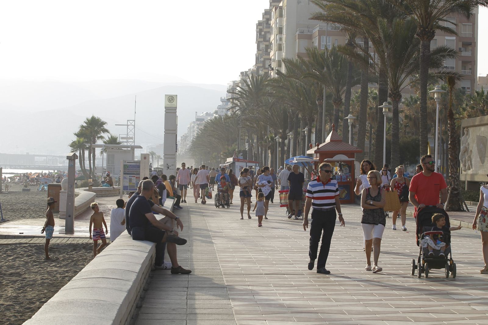 Fotogalería Noche de San Juan. El Zapillo. Almeria