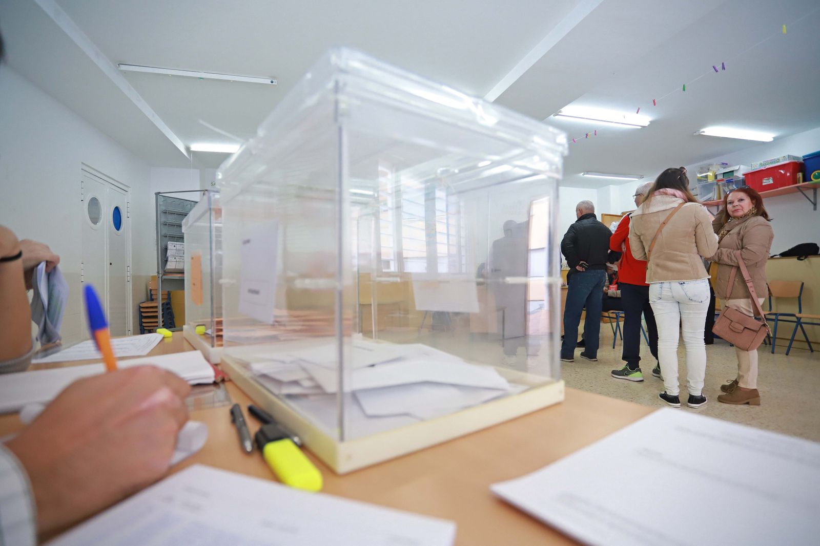 Una urna durante unas elecciones