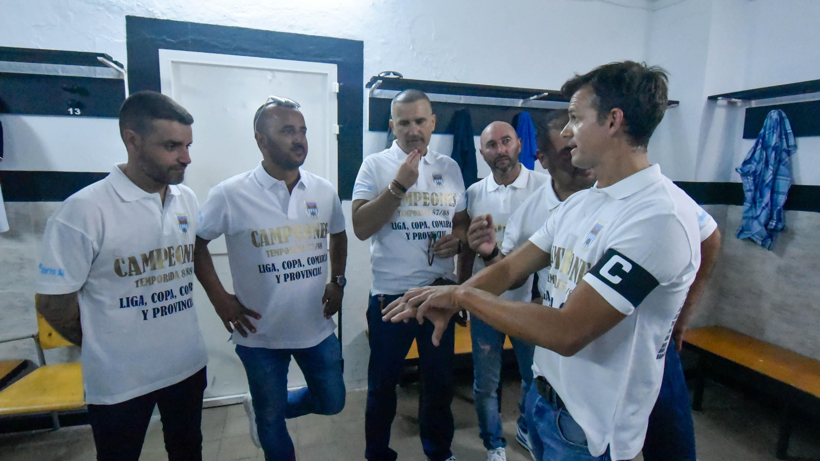 Las fotos del acto homenaje  del Recreativo Linense CF a la plantilla de la temporada 87-88