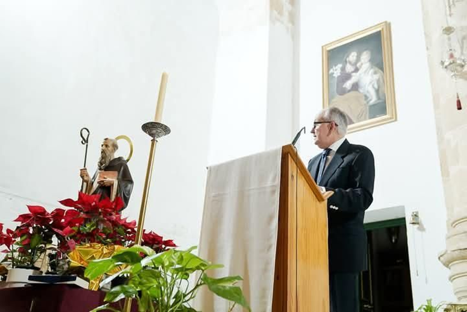 Pregón de Luis Columna a San Antón, en imágenes