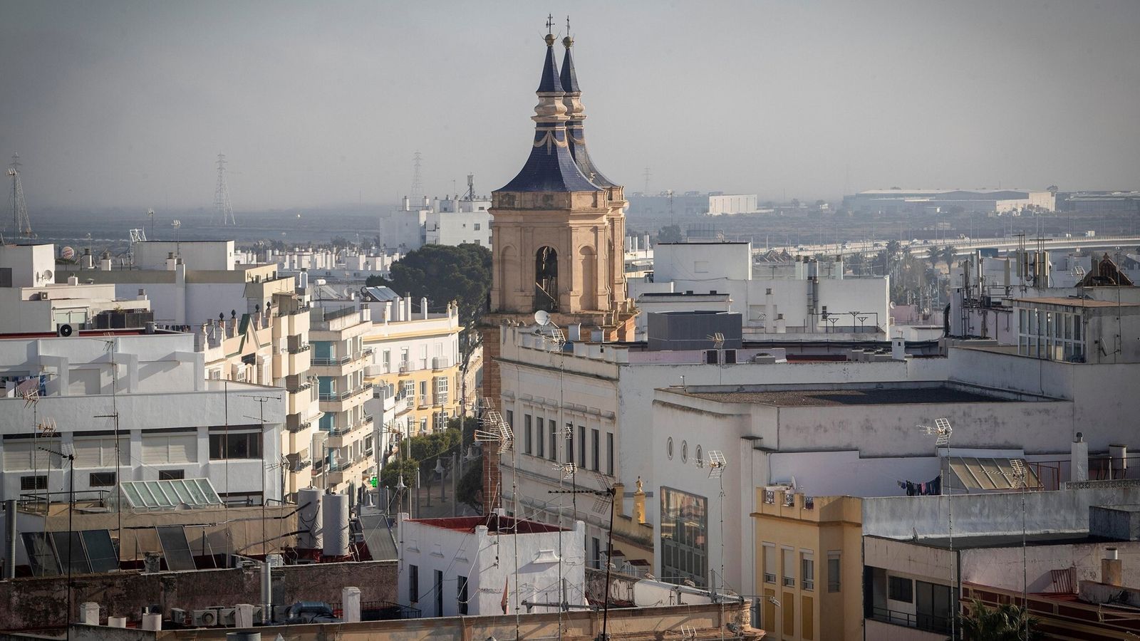 El centro de la ciudad, con las torres de la Iglesia Mayor al fondo, en una imagen de archivo.