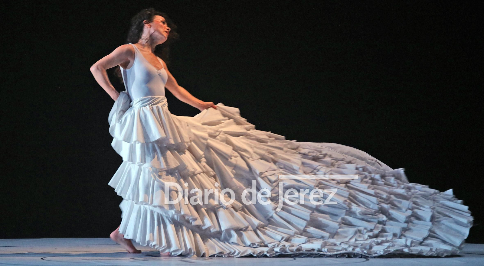 Imágenes del espectáculo 'Un cuerpo infinito' de Olga Pericet