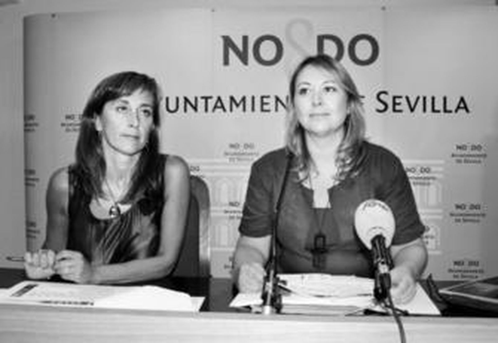 Ana Gómez y Nieves Hernández en la presentación del primer balance del Cecop Social.