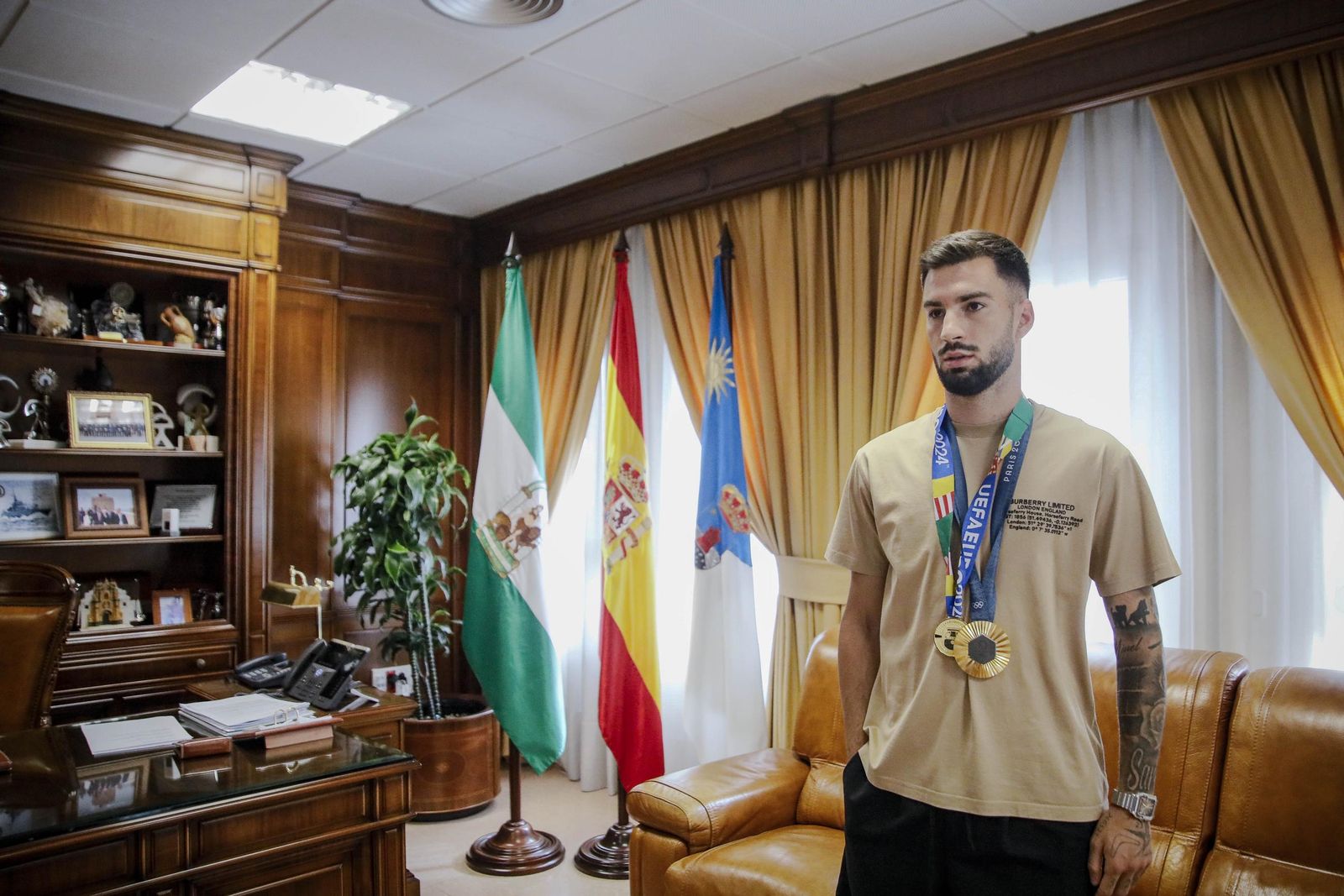 Álex Baena en el Ayto de Roquetas de Mar, en imágenes