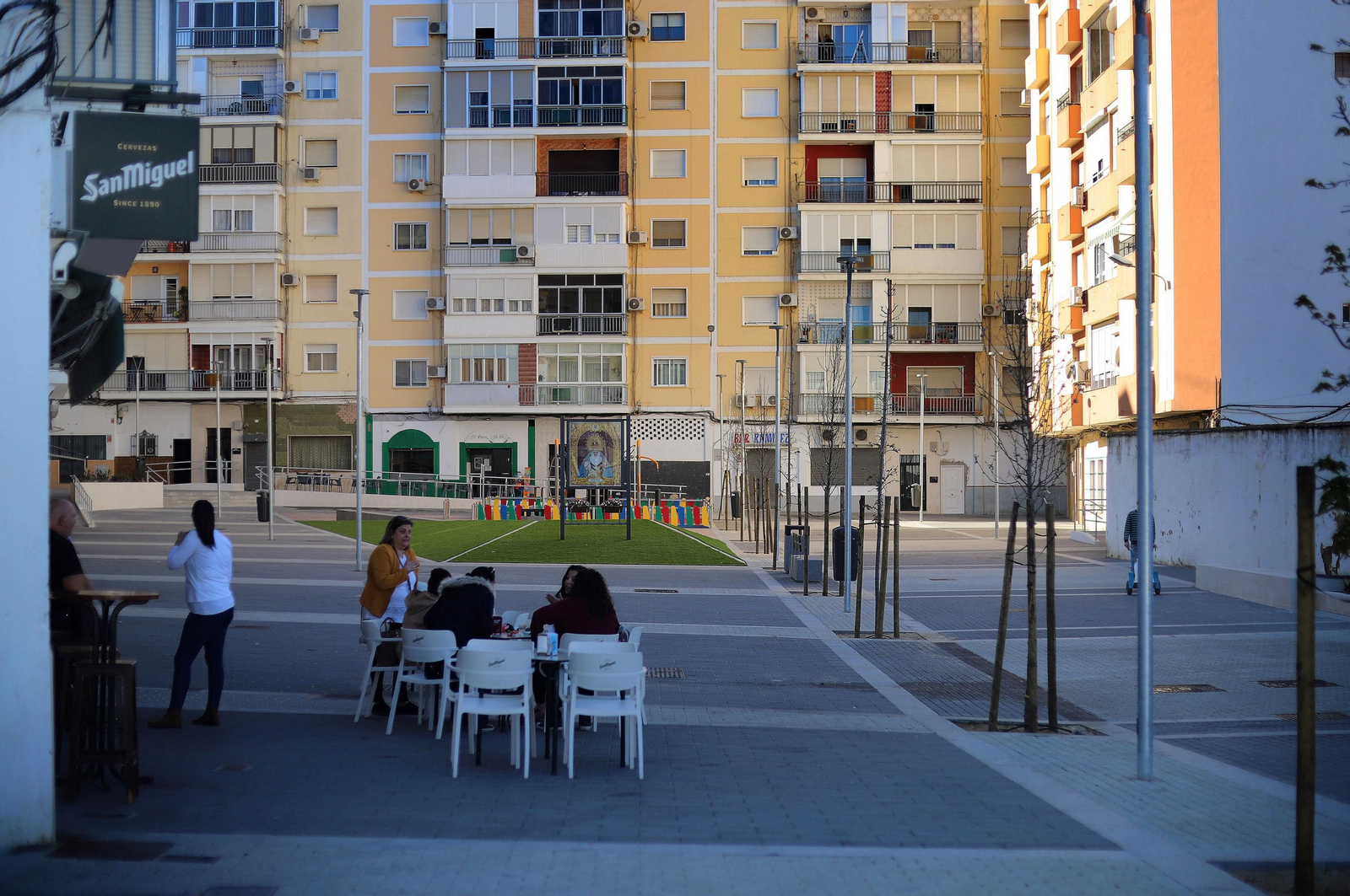 Barrio a Barrio: Imágenes de la Barriada de Los Dolores