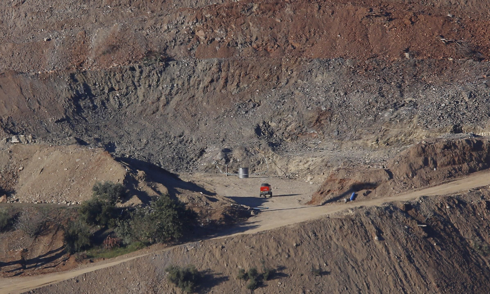 La zona donde se realizó el rescate, ayer, tras recuperar el cuerpo de Julen.