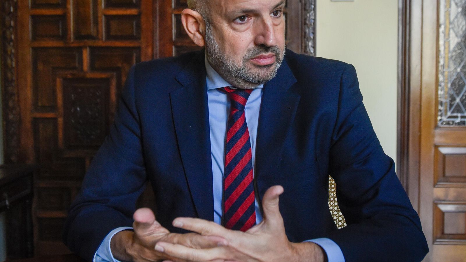 El delegado de Fiestas Mayores durante la entrevista.