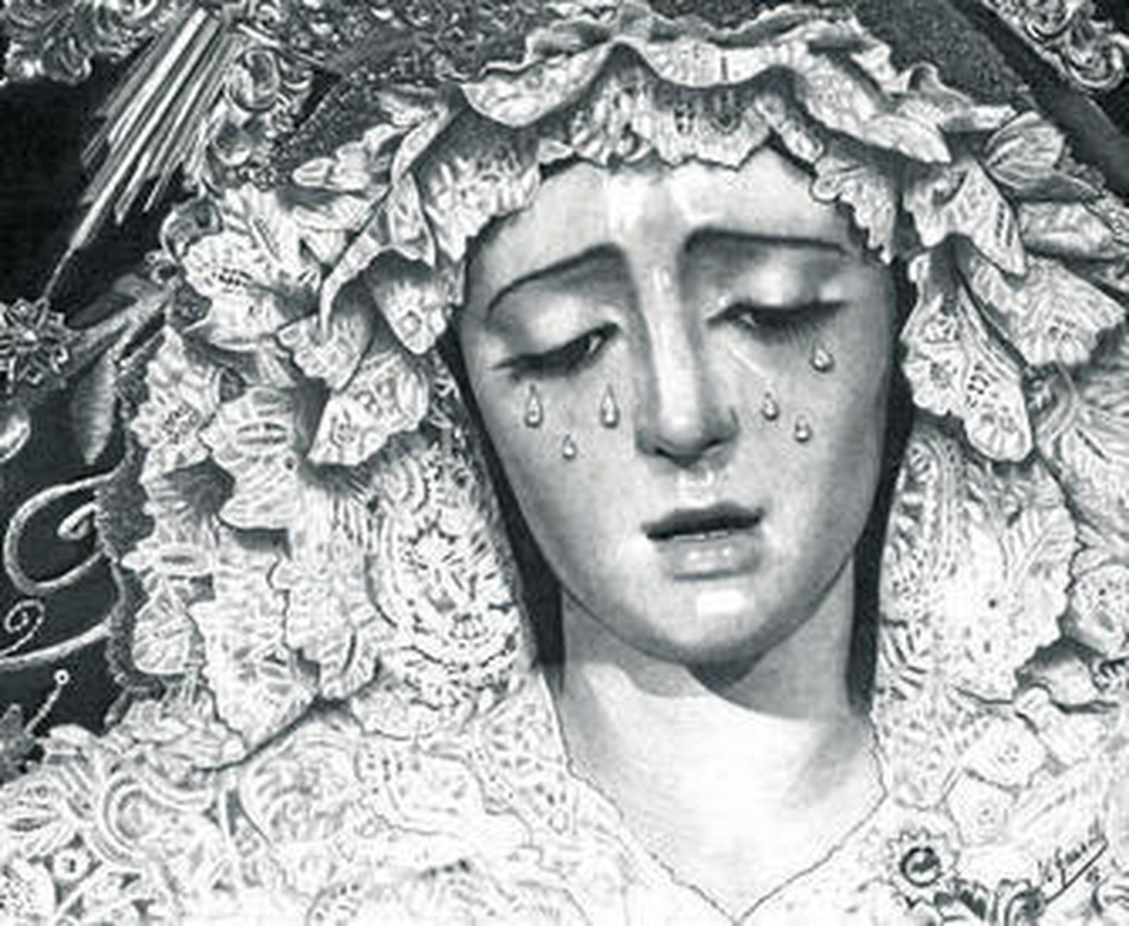 1. La Virgen de La Estrella. 2. El Cristo del Cachorro. 3. Esperanza Macarena. 4. El Señor de la Sentencia. 5. Jesús del Gran Poder. 6. El artista. 7. El Señor de Pasión. 8. La muestra en el Mercantil.