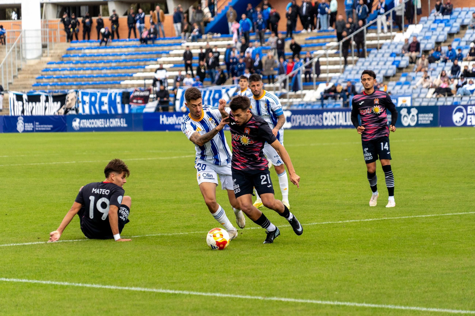 Las mejores imágenes del partido Recreativo de Huelva-Águilas