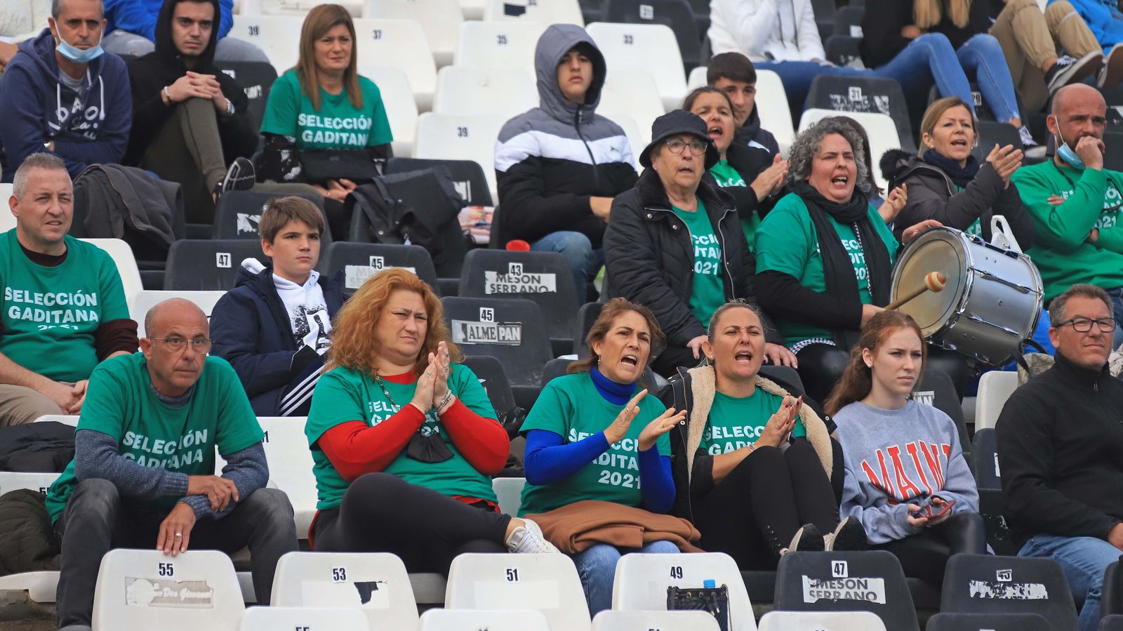 Fotos de las finales del Campeonato de Andalucía de Selecciones Provinciales de futbol femenino sub-15 y sub-17 en La Línea