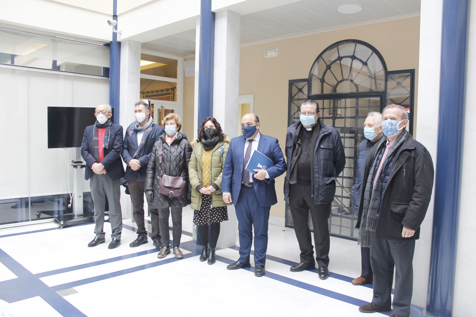 José Luis Garrido hace entrega de las ayudas destinadas como apoyo de asociaciones y ONG.