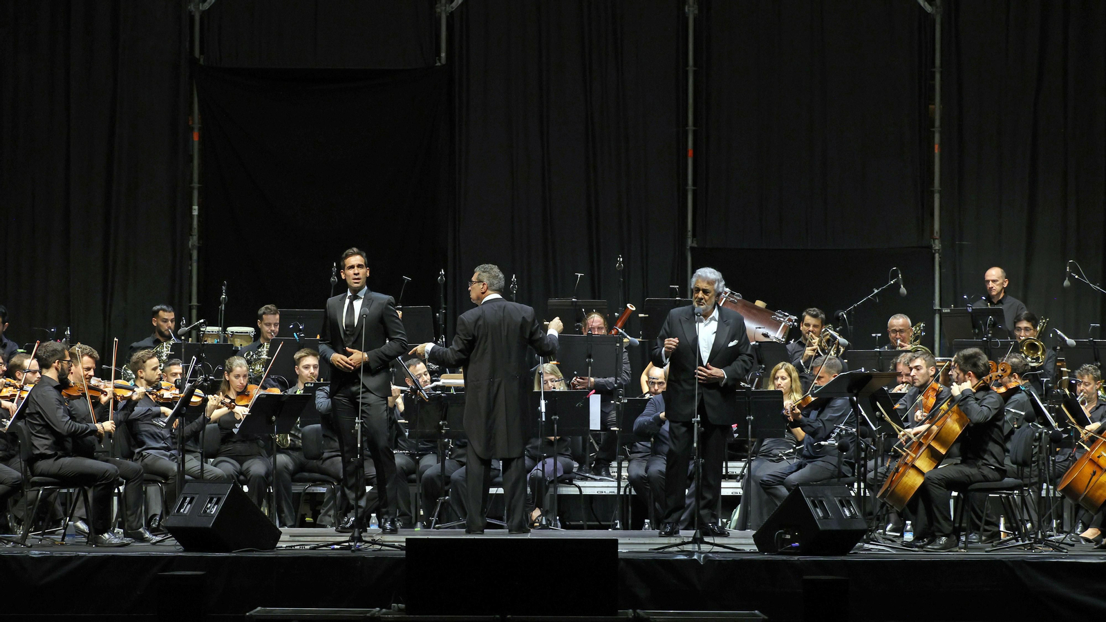 Plácido Domingo junto a Ainhoa Arteta e Ismael Jordi en Tío Pepe Festival de Jerez