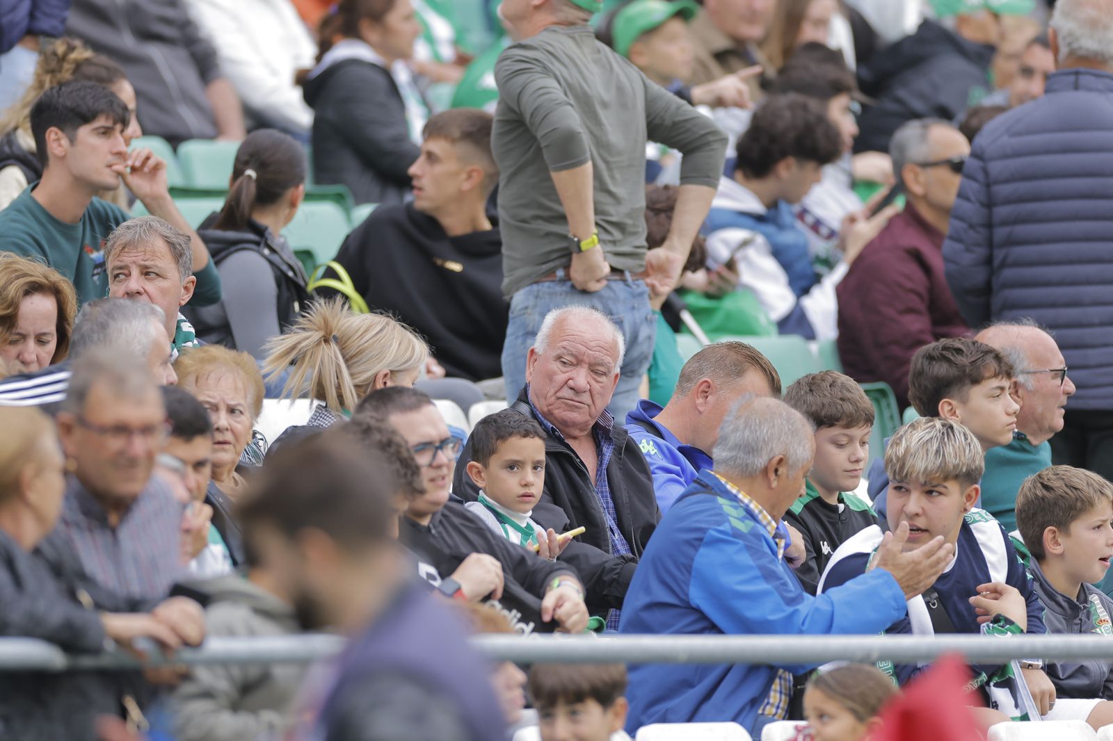 Búscate en las fotos del Betis-Mallorca