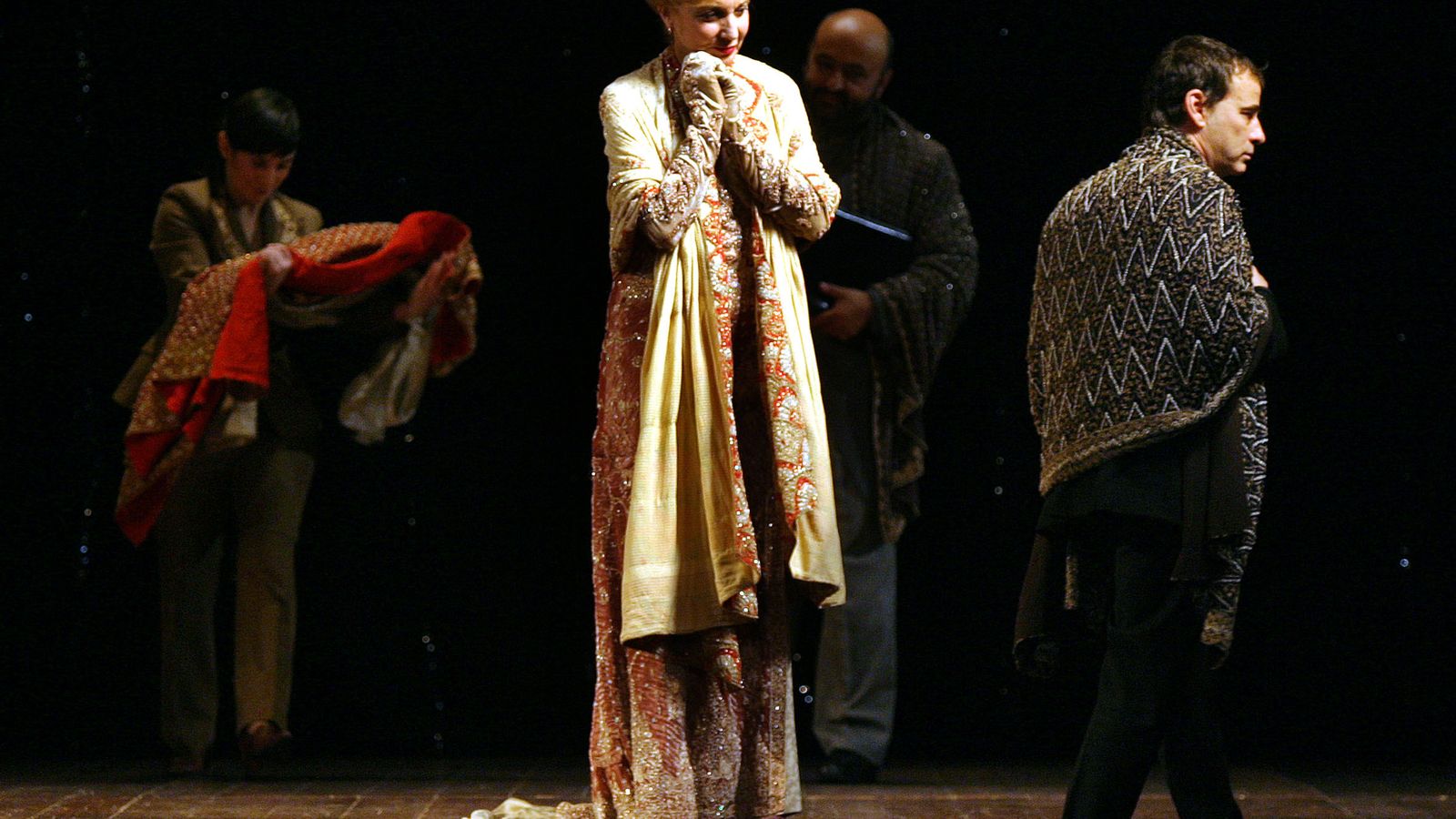Marisa Paredes y Eduard Fernández, en el 'Hamlet' dirigido por Lluís Pasqual en 2006.