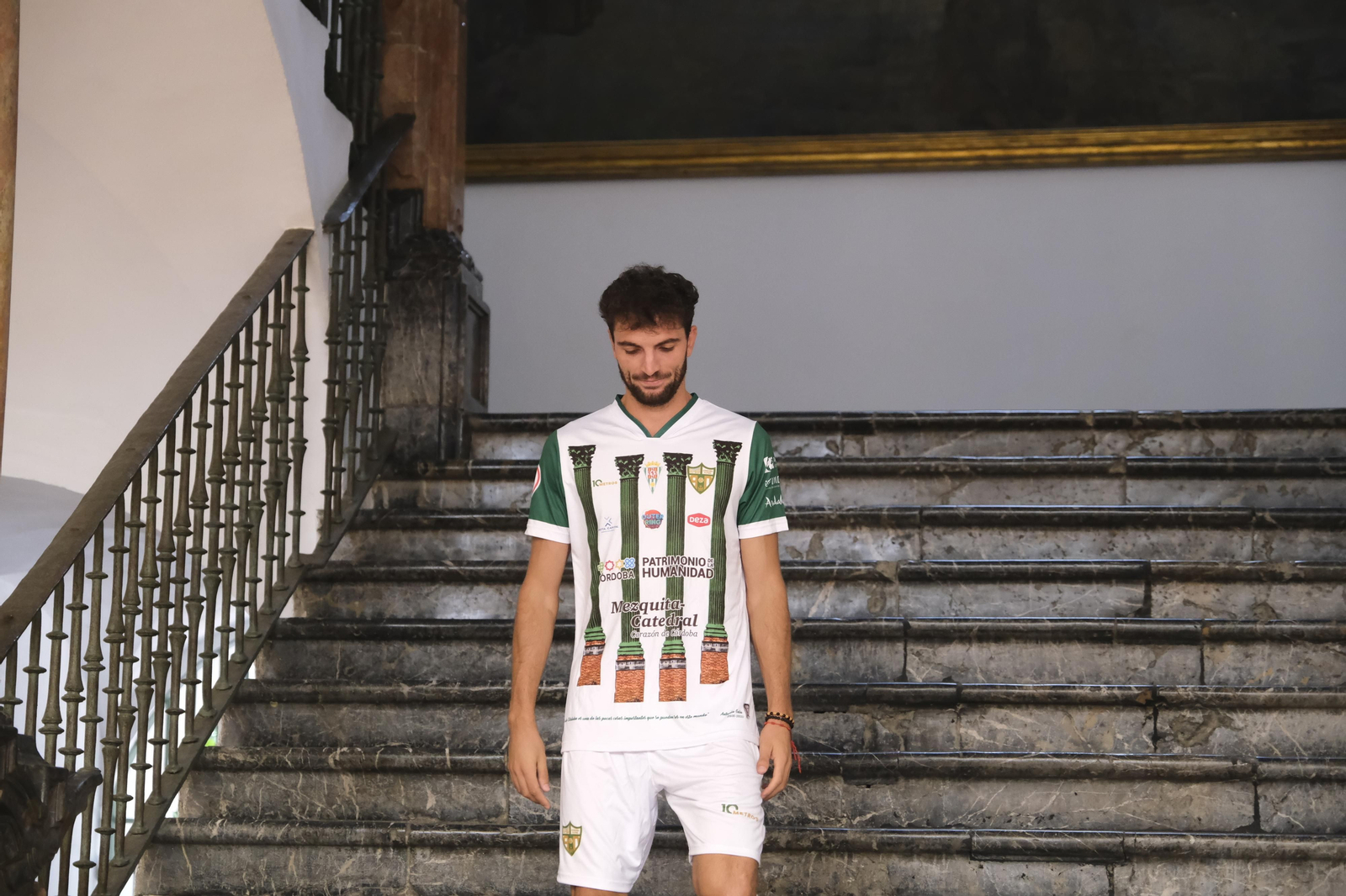 Las mejores imágenes de la presentación de las camisetas del Córdoba Futsal