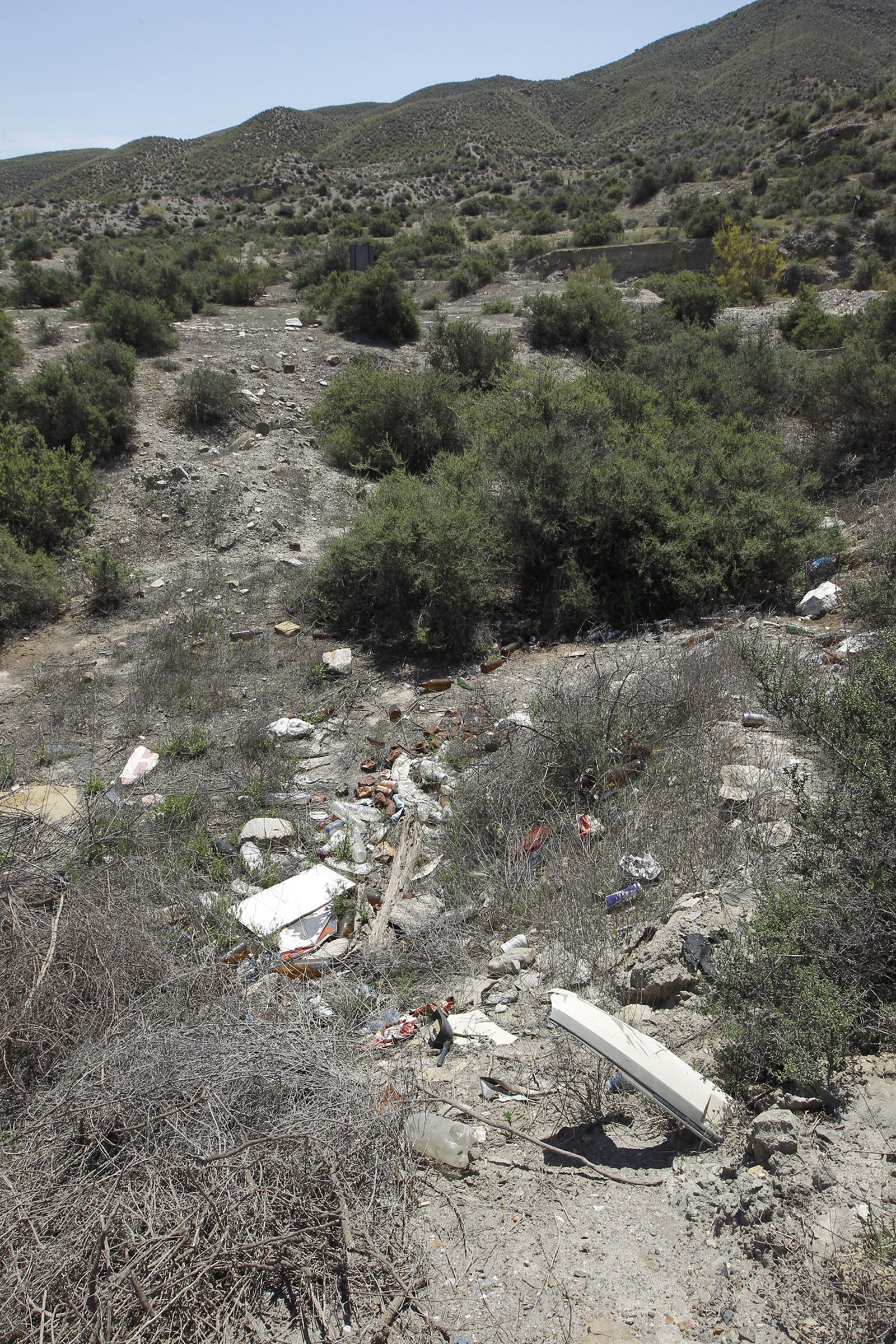 Fotogalería basura en el Desierto de Tabernas