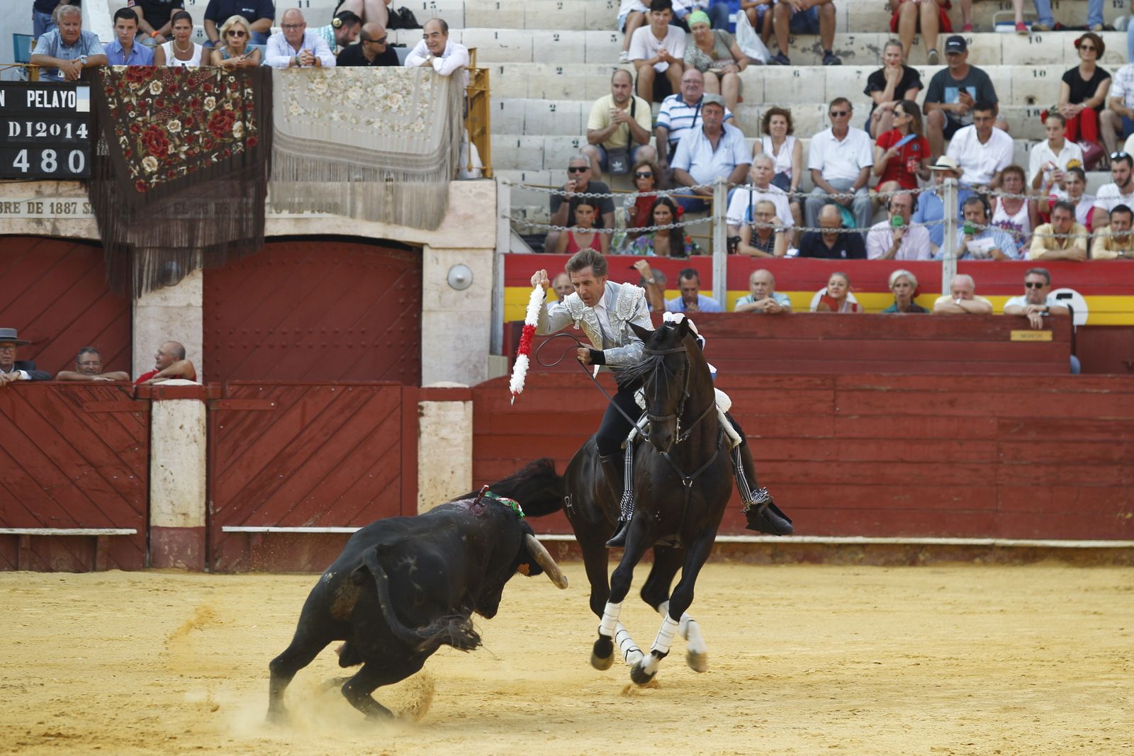 Fotogalería corrida de rejones. Feria de Almería 2019
