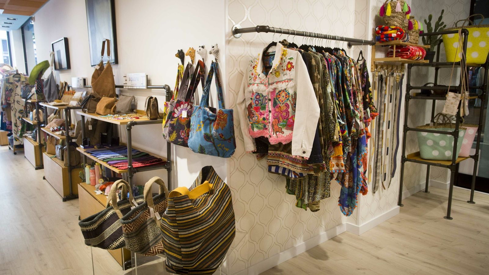 Compañía Fantástica, eseOese o Edmmond están presentes en Square.