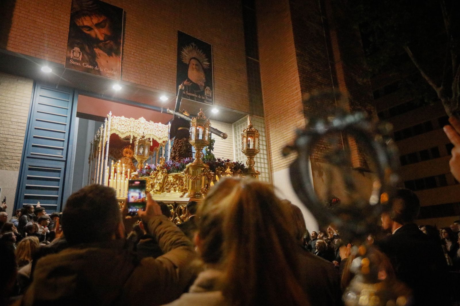 La procesión del Encuentro, en imágenes