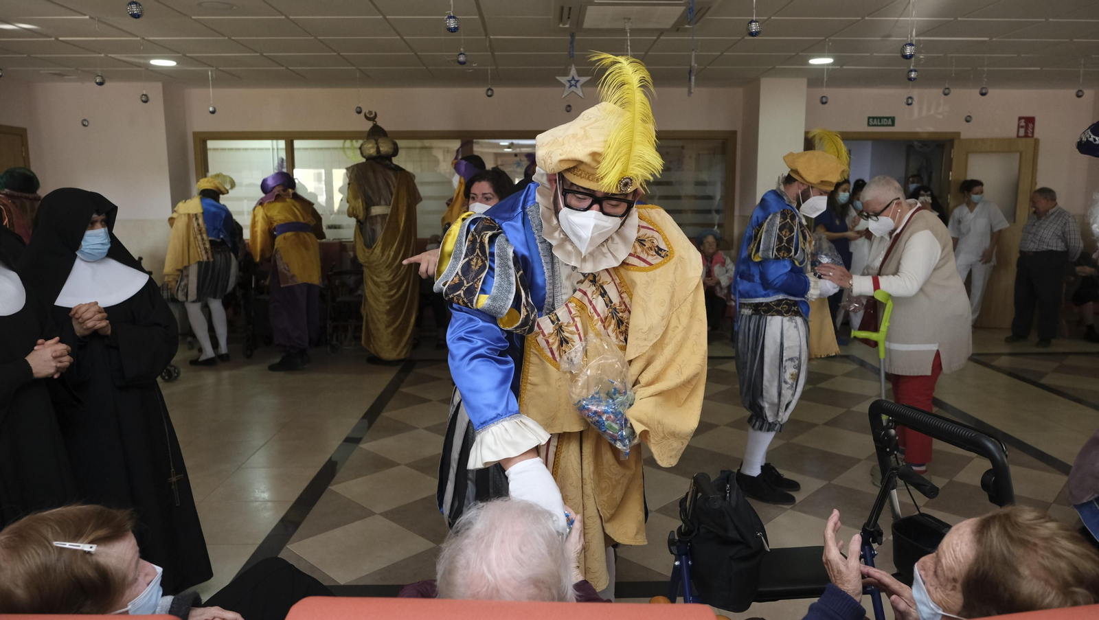 Los Reyes Magos en la Residencia Santa Teresa Jornet
