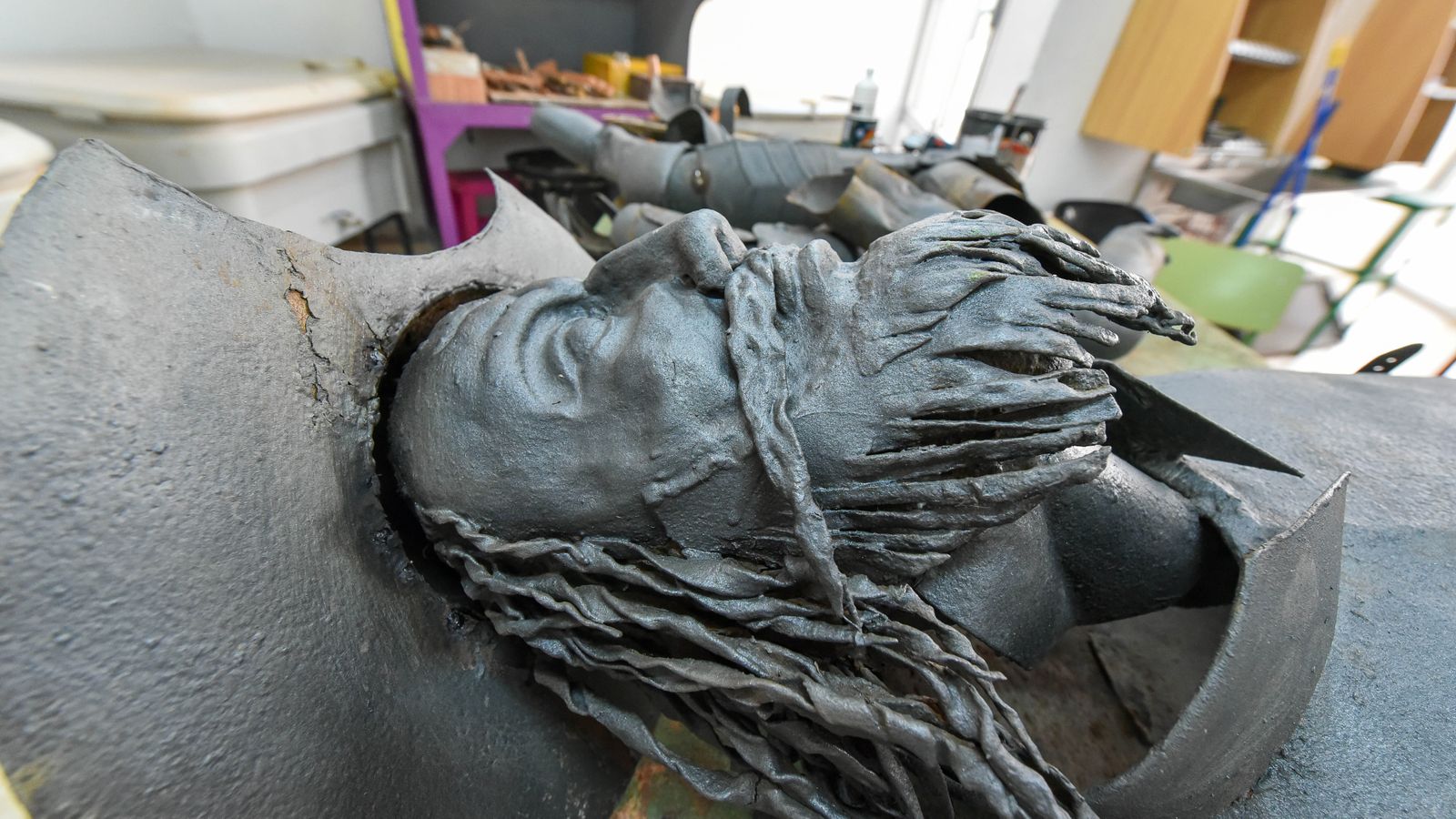 Las fotos de la restauración del Quijote de la Escuela de Arte de Algeciras