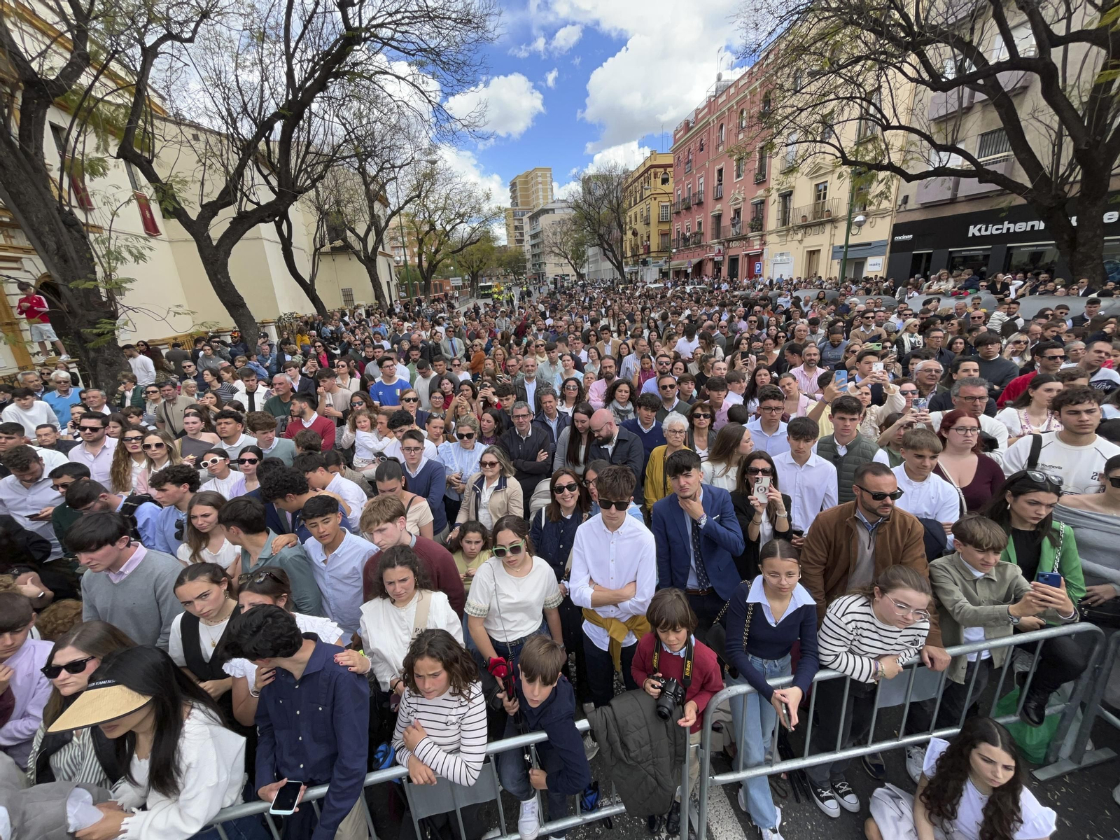 la Hermandad de San Benito en la Semana Santa de Sevilla 2025
