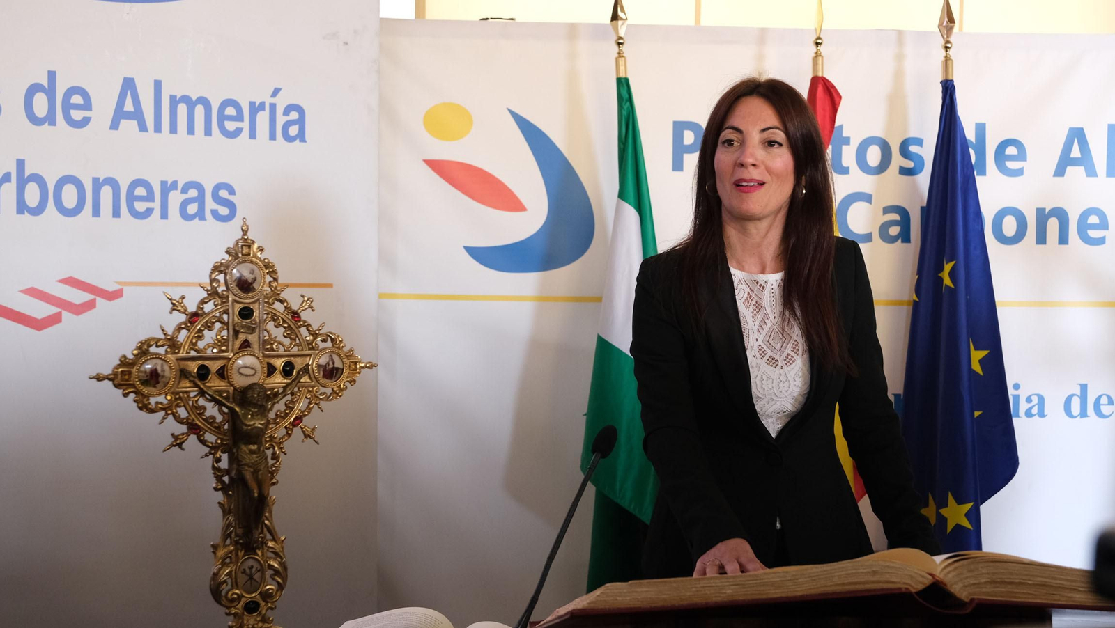 La toma de posesión de Rosario Soto como presidenta del Puerto de Almería