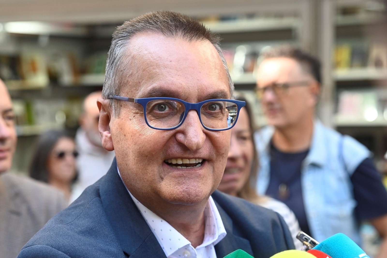 Las mejores imágenes de la inauguración de la Feria del Libro de Córdoba en su 50 aniversario