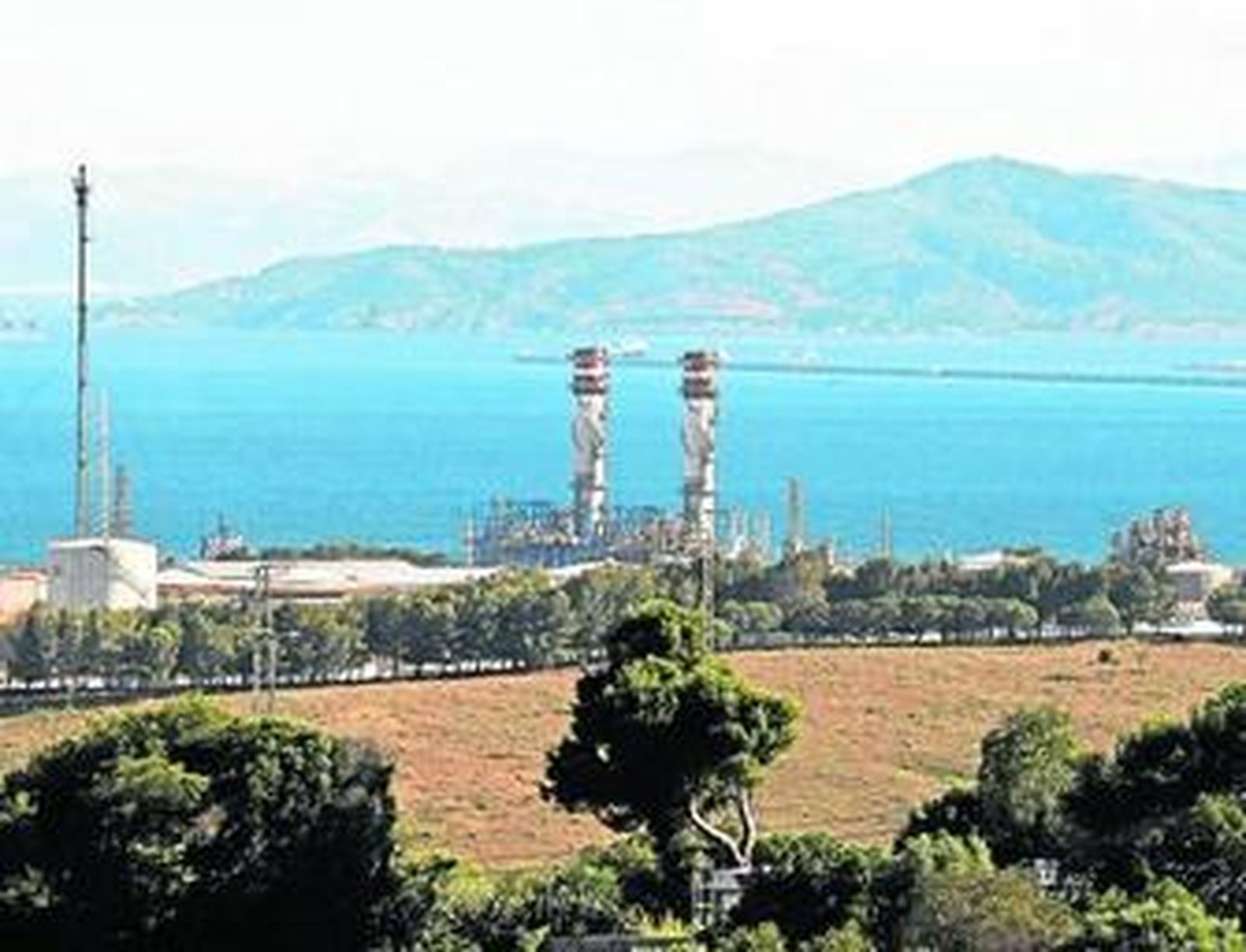 Vista general del área industrial de San Roque.