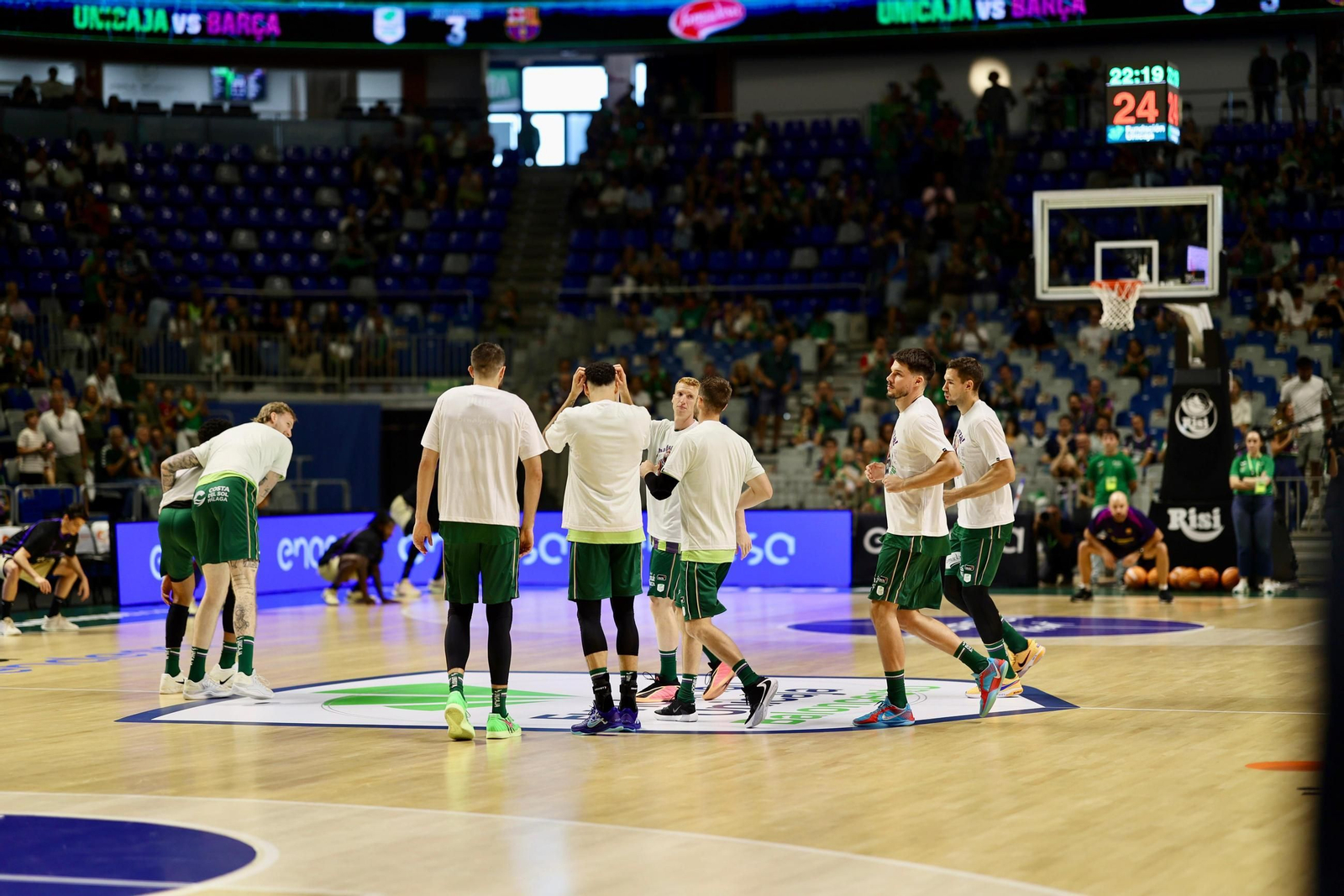 Gesto del Unicaja con Tyson Carter: una camiseta para mandarle fuerza