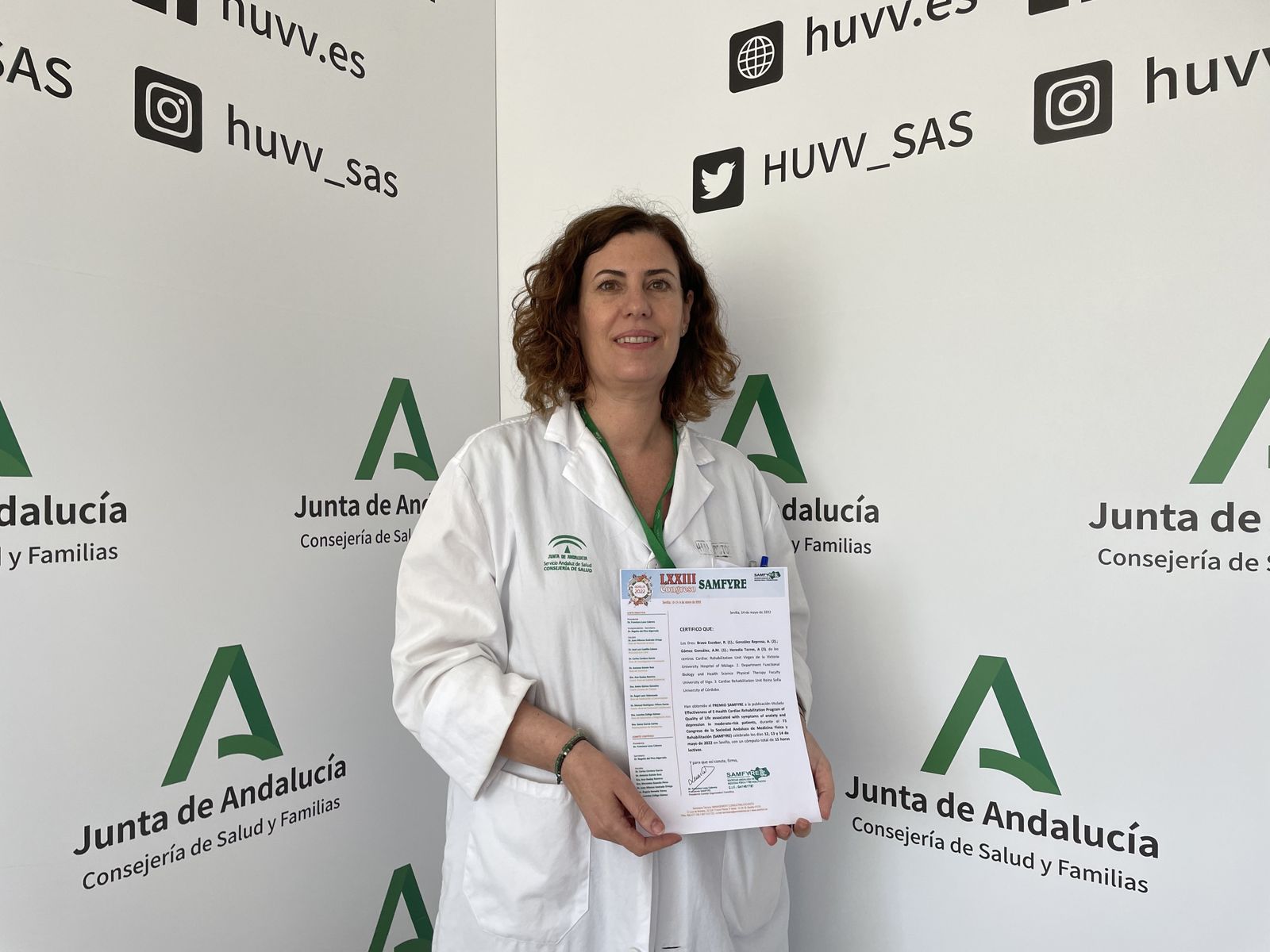 Raquel Bravo Escobar, una de las autoras.