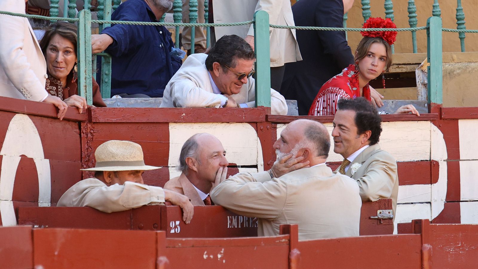 Última tarde de toros de la Feria de Jerez 2024 con Morante, Manzanares y Castella