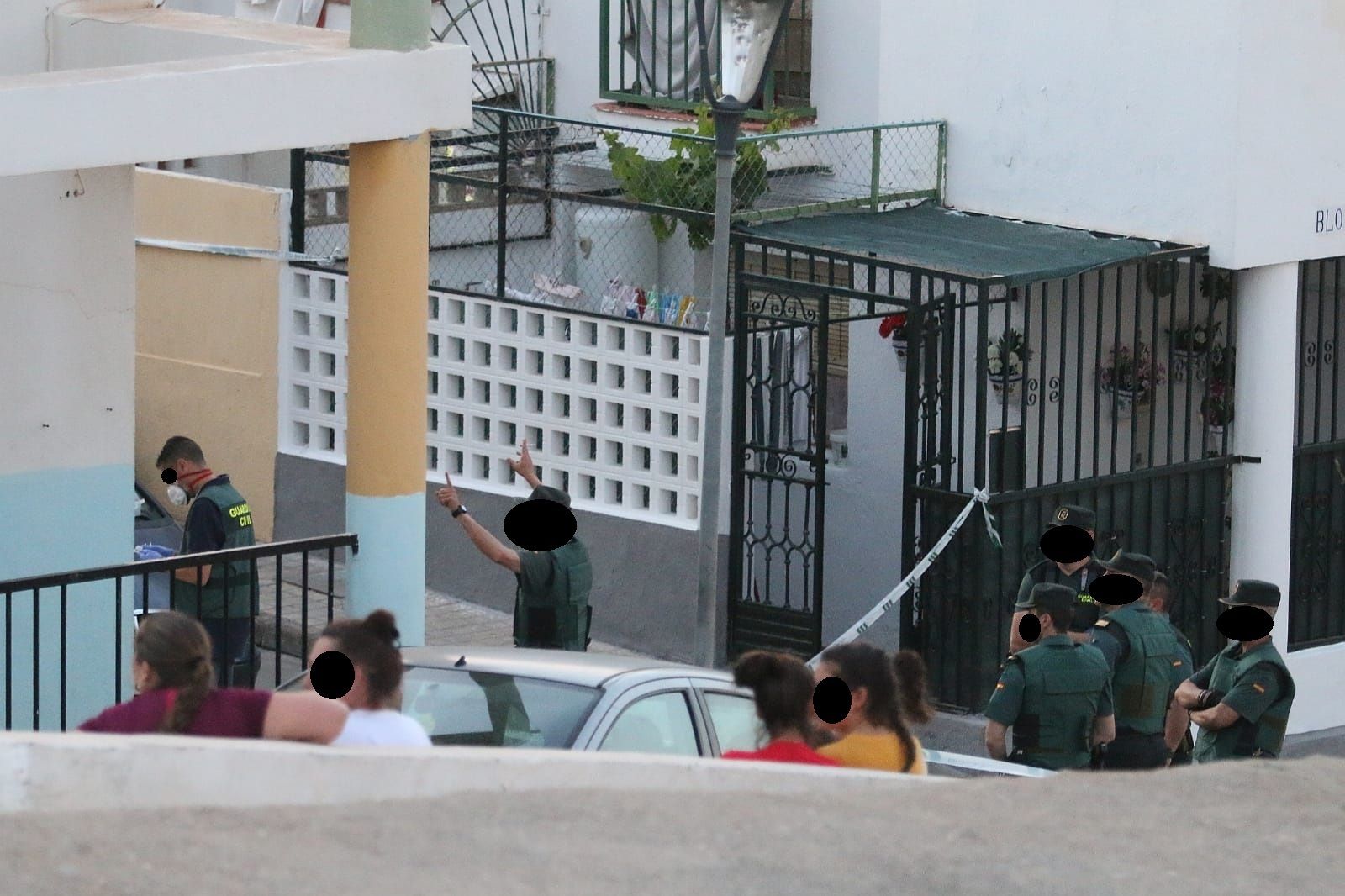 Un muerto y dos heridos tras un tiroteo entre dos familias de Gádor