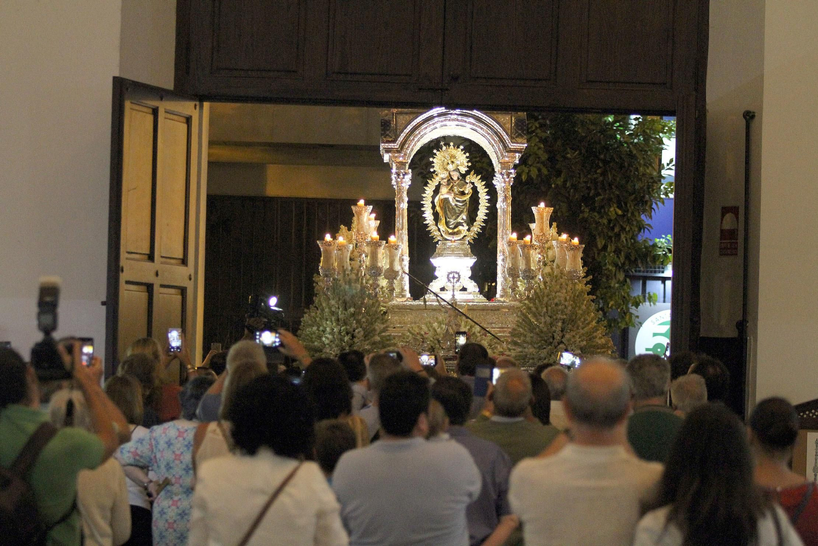 Procesión solemne de la Virgen de la Cinta.