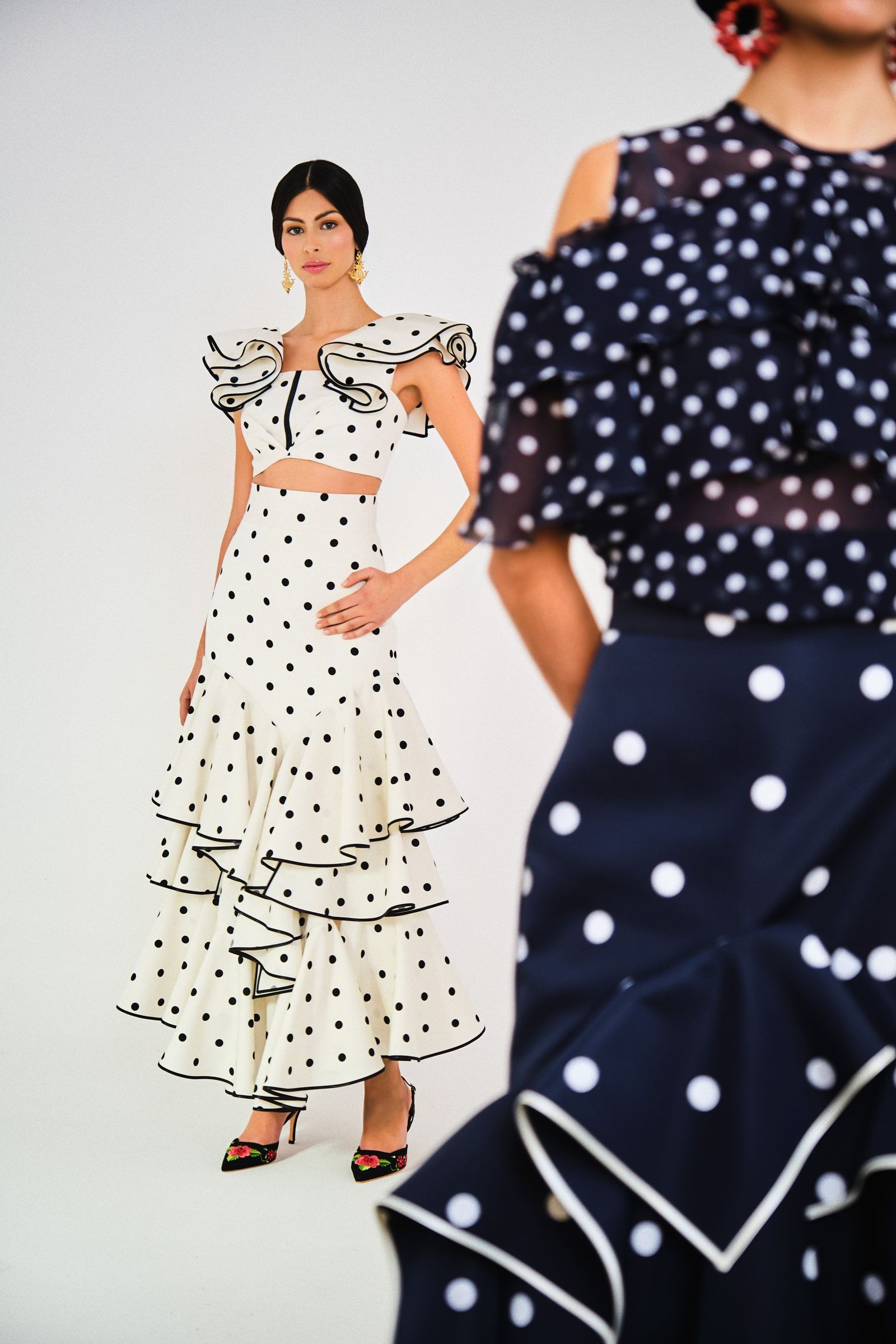 Diselos de la nueva colección de Lina Sevilla, 'Movimiento'.