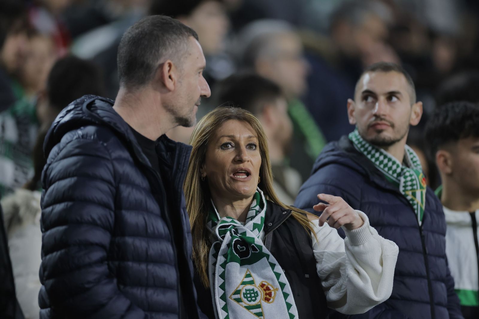 Búscate en las fotos del Betis - Atlético de Madrid