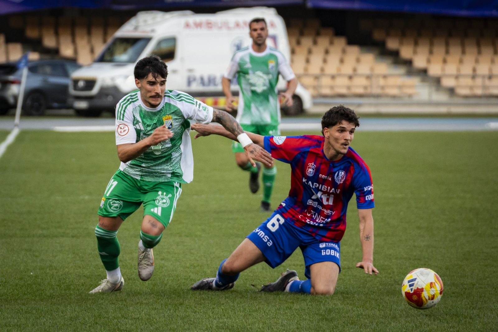 Imágenes del partido entre el Xerez CD y el Yeclano Deportivo en Chapín