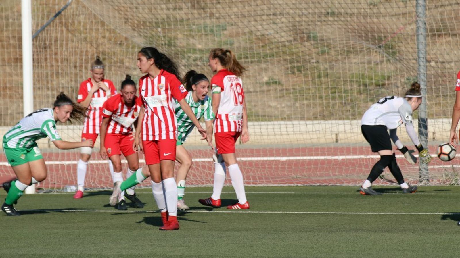 Las rojiblancas cayeron por 3-1 en Cártama