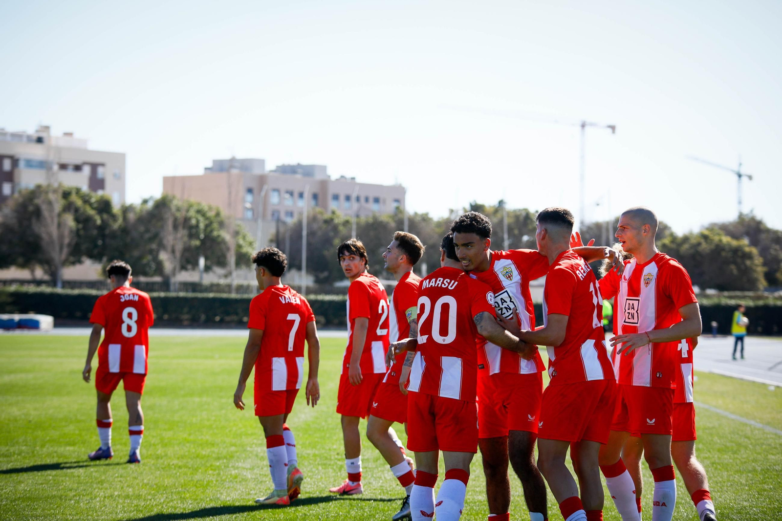 Las imágenes de Segunda RFEF entre Almeria B y recreativo de Granada