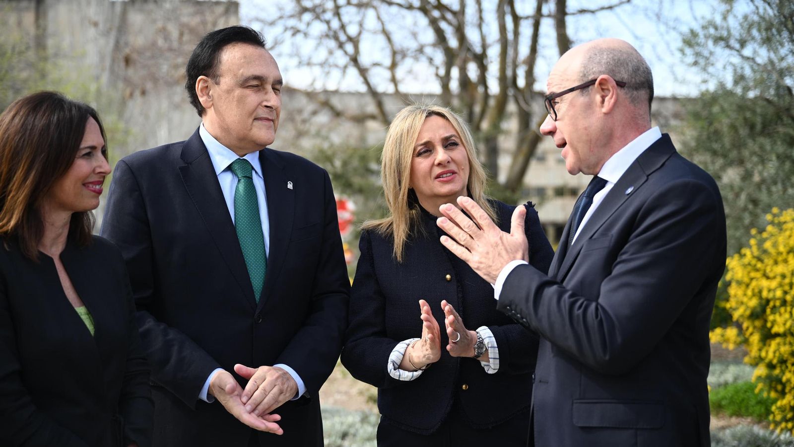 La visita de Doña Letizia a la Universidad de Granada, en imágenes