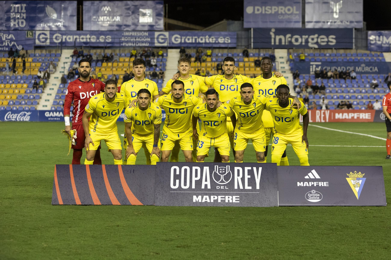 Once inicial del Cádiz CF en el partido contra el UCA Murcia.