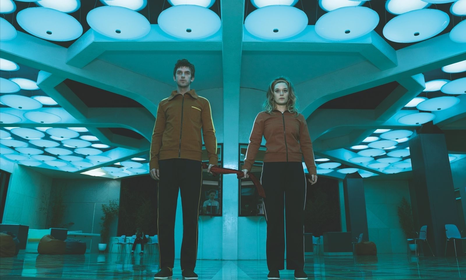 Dan Stevens como Haller, y Rachel Keller, Syd, en 'Legión'.