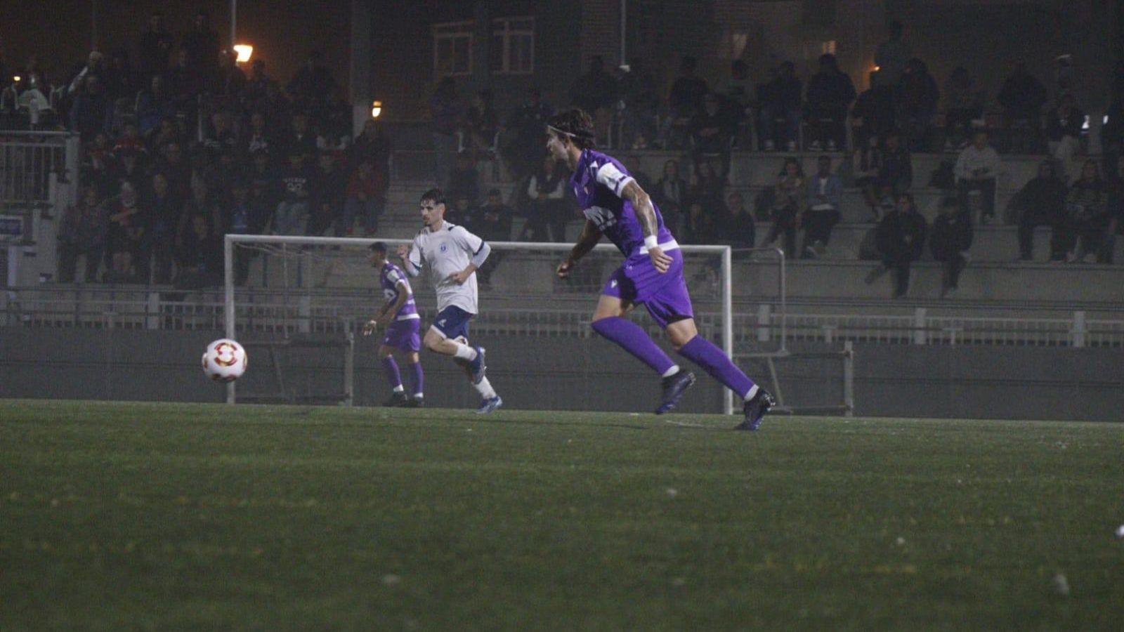 Mauro Cabello, en una acción del encuentro.