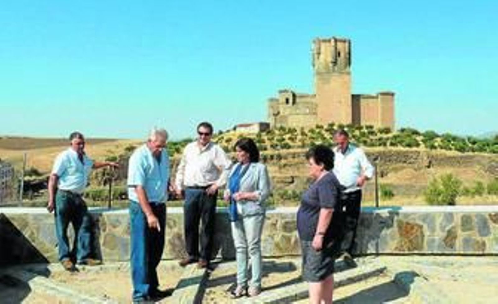 Visita de los diputados provinciales de IU a la localidad de Belalcázar.