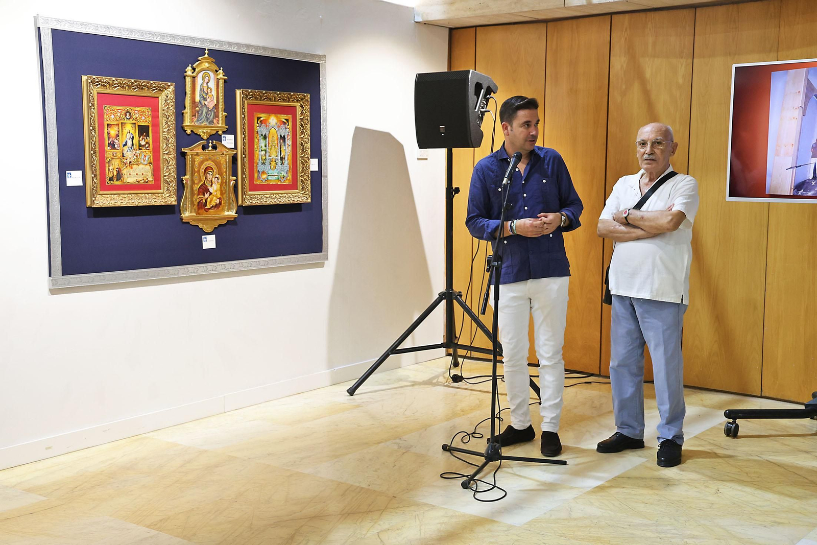 Imágenes de "Gratia Plena" exposición de Paco Llonís