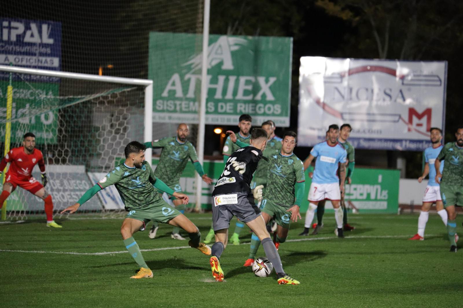 La derrota del Córdoba CF ante el Villanovense, en imágenes