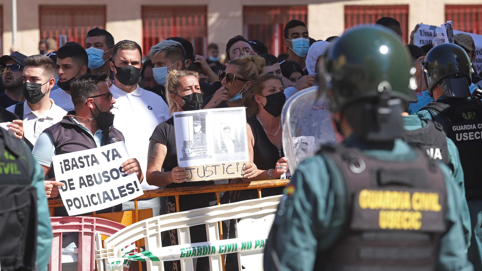 Fotos de la manifestación de La Atunara en La Línea