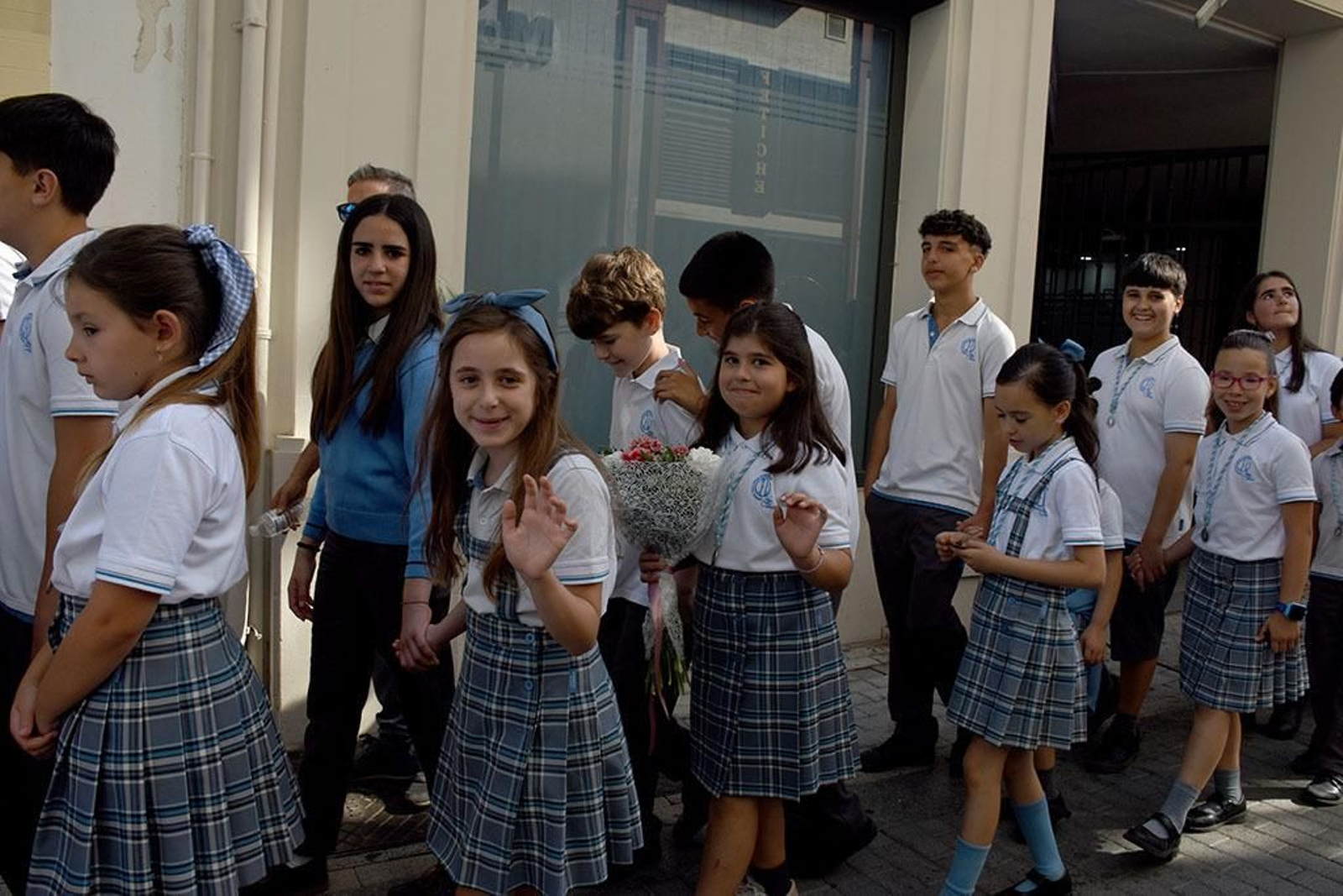 Imágenes de la procesión de la Virgen Milagrosa del colegio San Vicente de Paúl