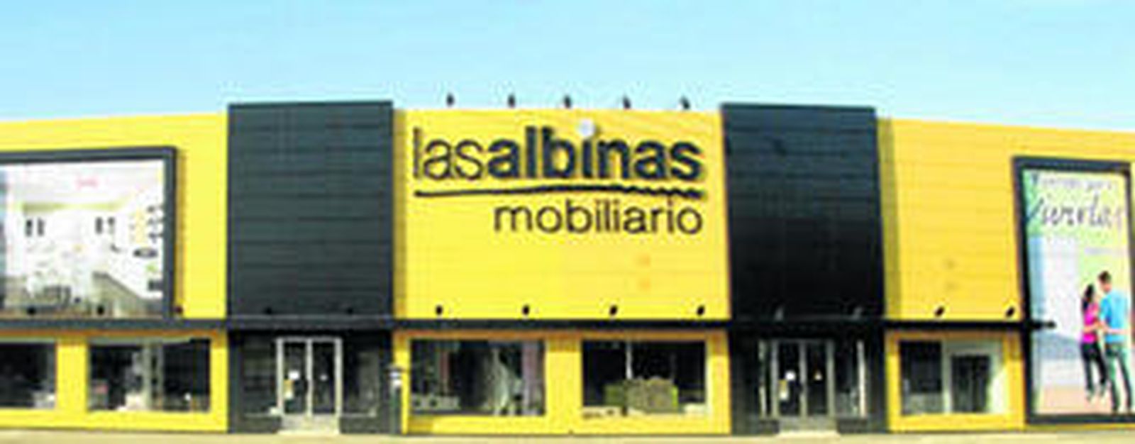 En sus tiendas se pueden encontrar cocinas, encimeras, electrodomésticos, armarios, puertas, tarimas flotantes...